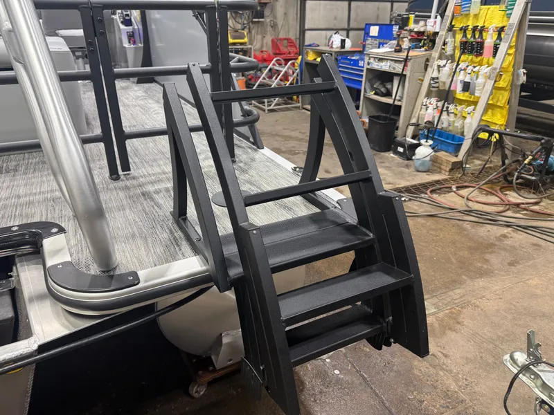 Slide: The Image of Bentley Pontoons Legacy 220 Swingback & Honda 4-Stroke EFI 2026 - 39