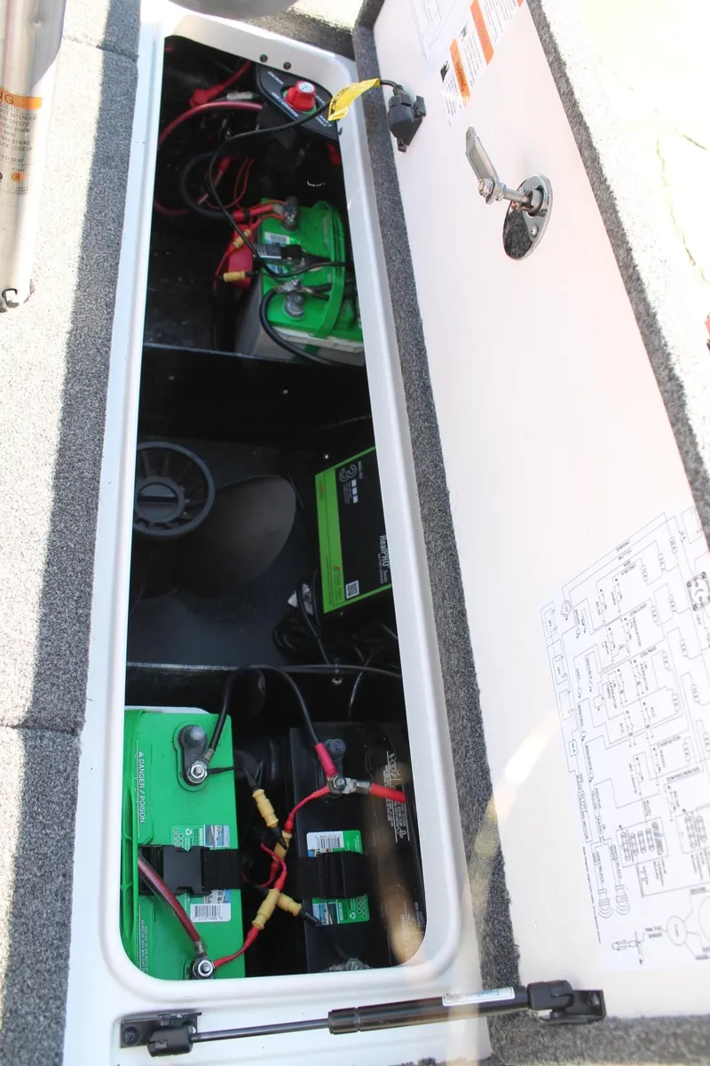 Slide: The Image of Ranger Boats Z175 2019 - 11