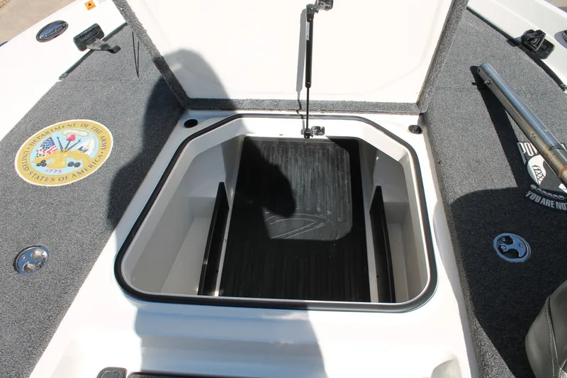 Slide: The Image of Ranger Boats Z175 2019 - 20