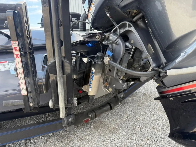 Slide: The Image of Skeeter FXR21 2024 - 4