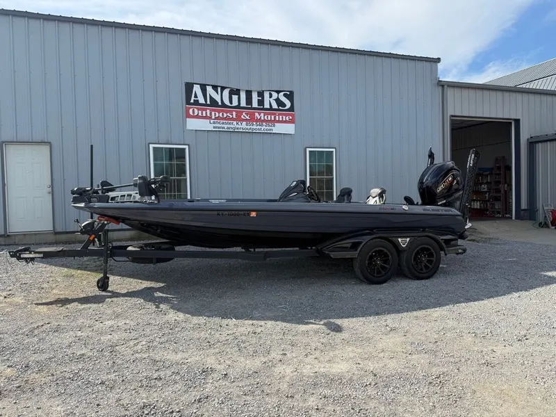 Slide: The Image of Skeeter FXR21 2024 - 9