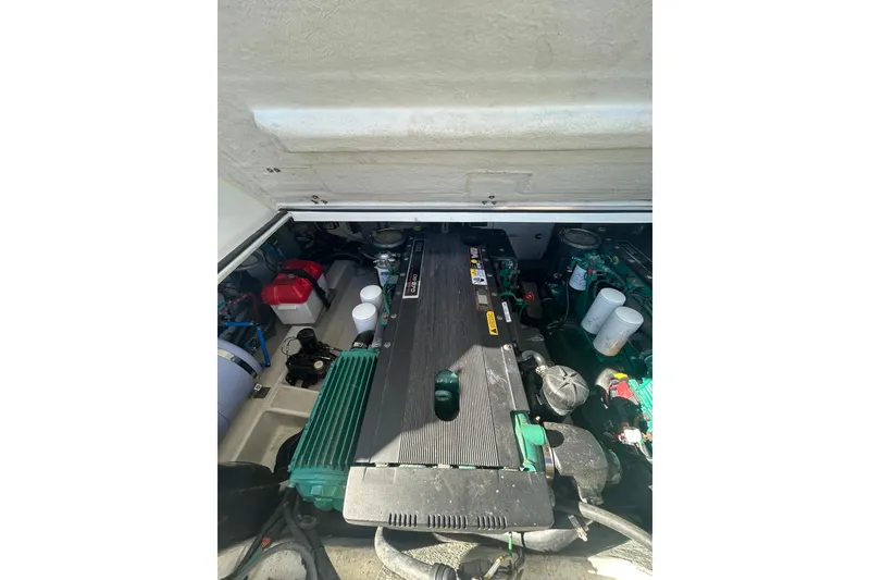 Slide: The Image of Engine compartment of a 2012 Beneteau Gran Turismo 44 yacht. - 51