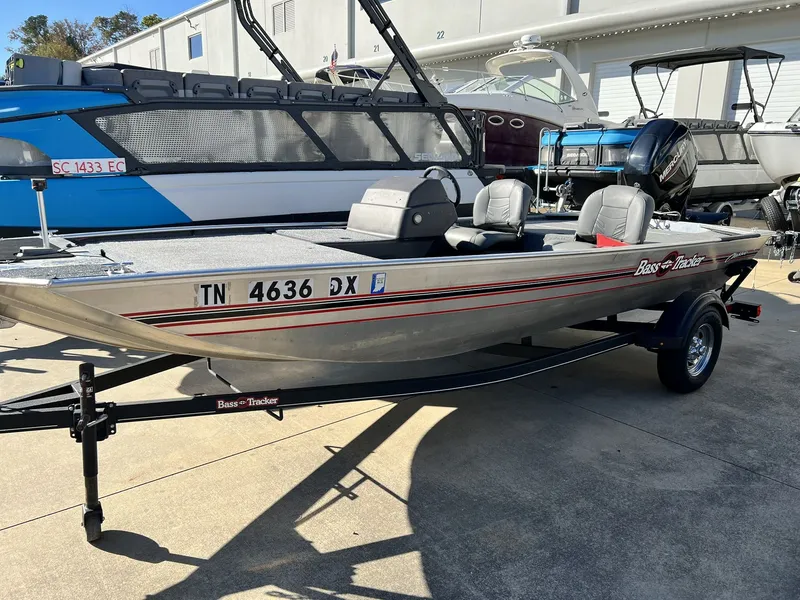 The Image of Tracker Bass Tracker Classic XL 2020 - 1