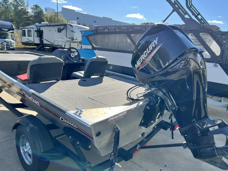 Slide: The Image of Tracker Bass Tracker Classic XL 2020 - 4