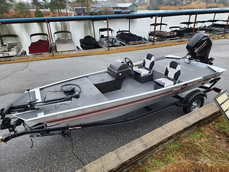 Slide: The Image of Tracker Bass Tracker Classic XL 2020 - 7