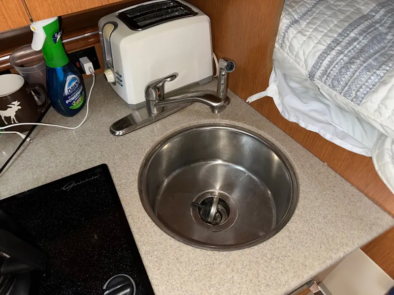 Slide: The Image of Cruisers 320 Express 2005 - 41