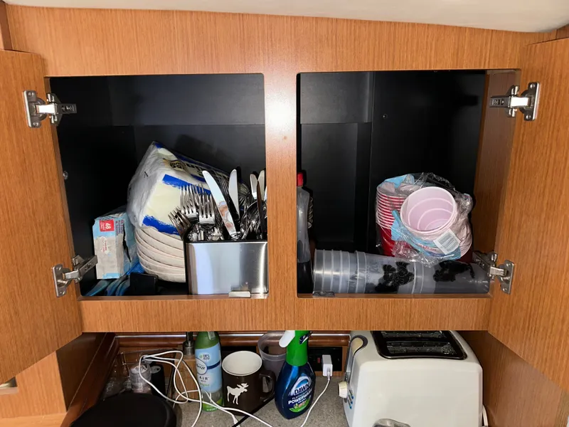 Slide: The Image of Cruisers 320 Express 2005 - 42