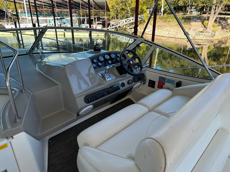 Slide: The Image of Cruisers Yachts 320 Express 2005 - 19