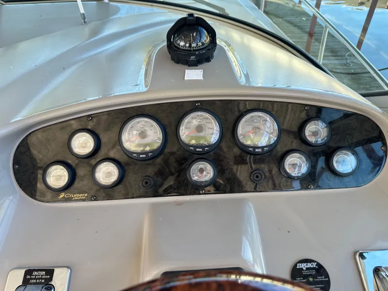 Slide: The Image of Cruisers Yachts 320 Express 2005 - 23