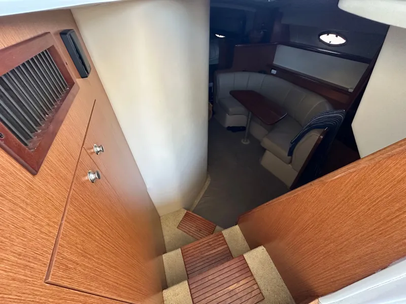 Slide: The Image of Cruisers Yachts 320 Express 2005 - 30