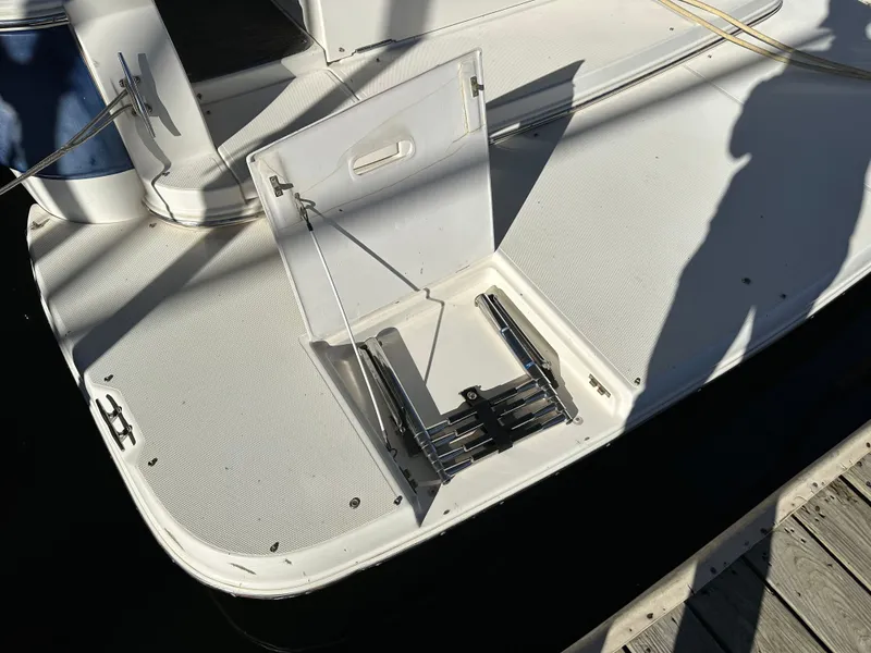 Slide: The Image of Cruisers Yachts 320 Express 2005 - 5