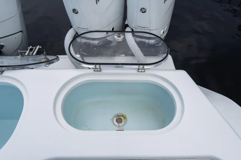 Slide: The Image of Livewell on 2025 Front Runner 43 Catamaran with Mercury Verado engines. - 68