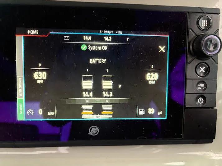 Slide: The Image of Boston Whaler 315 Conquest 2017 - 15