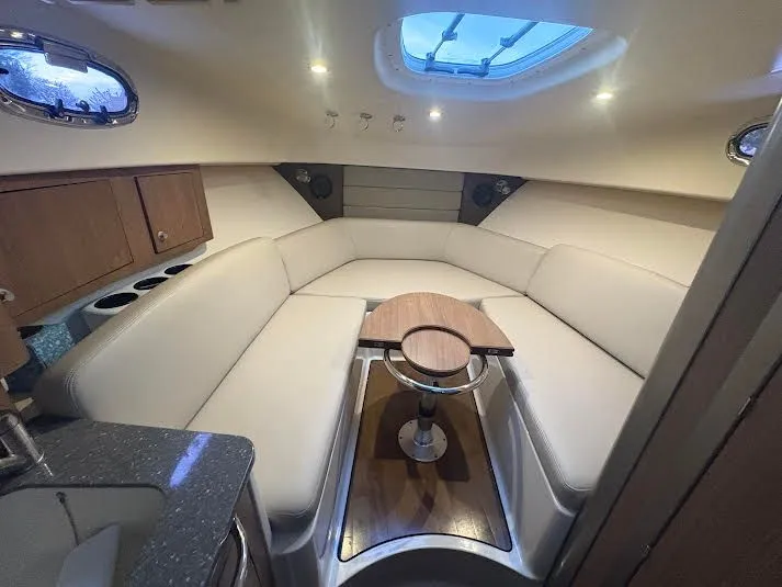 Slide: The Image of Boston Whaler 315 Conquest 2017 - 28