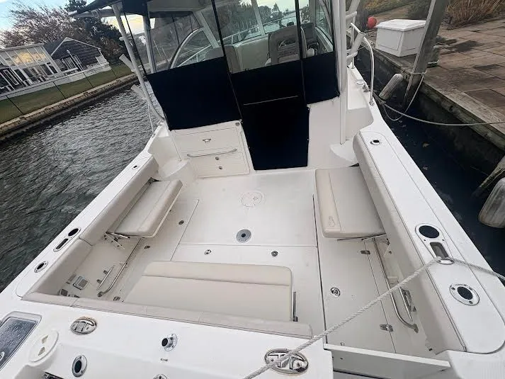 Slide: The Image of Boston Whaler 315 Conquest 2017 - 6
