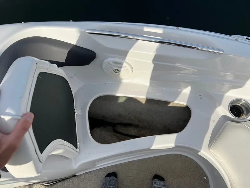 Slide: The Image of Four Winns H190 2010 - 25