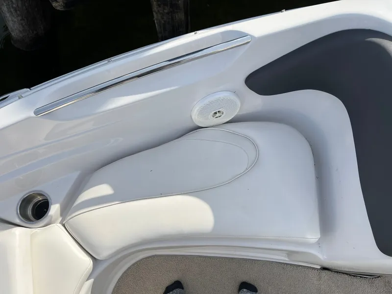 Slide: The Image of Four Winns H190 2010 - 29