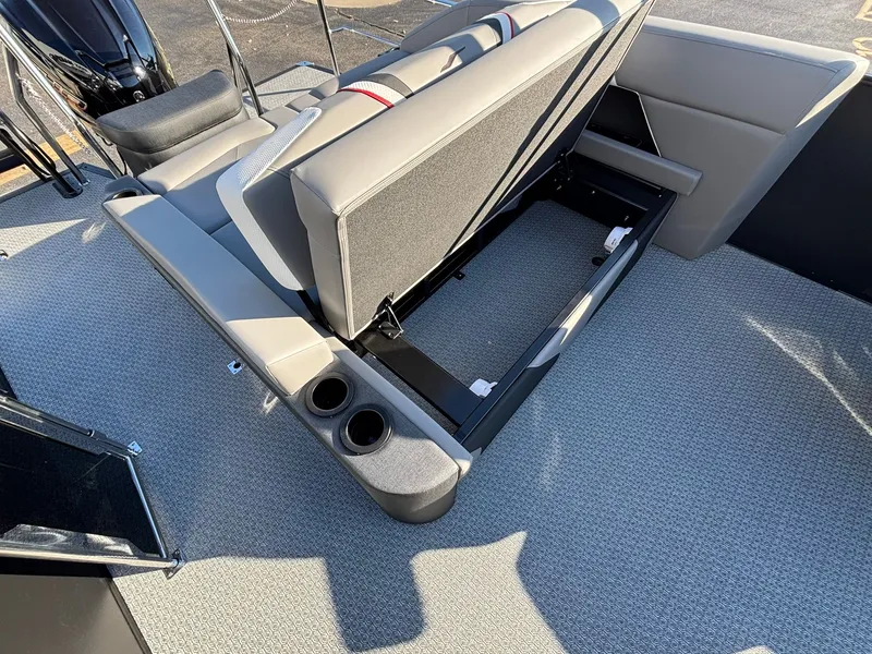 Slide: The Image of Evotti 723 CS 2026 - 34