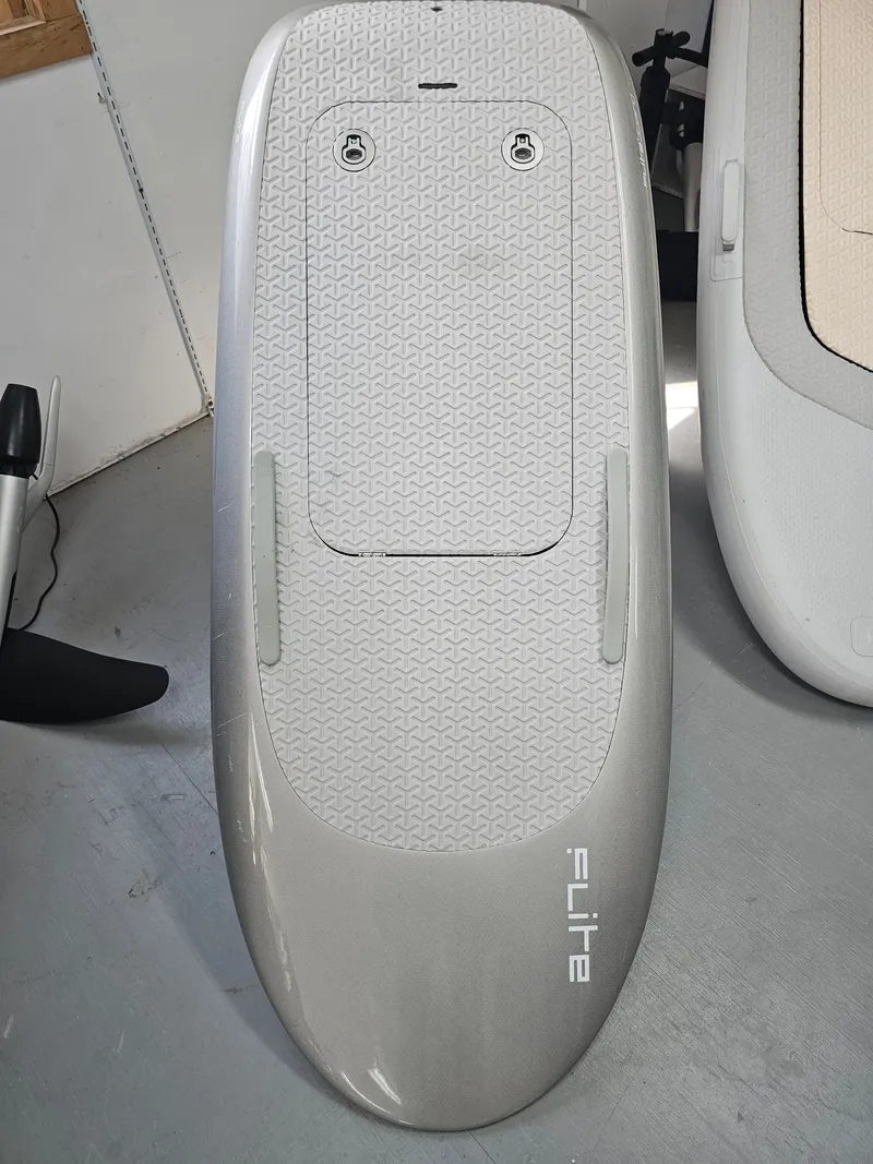 The Image of Fliteboard 100 CARBON 2023 - 1