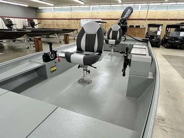 Slide: The Image of Xtreme Boats XT182SS TUNNEL 2026 - 5