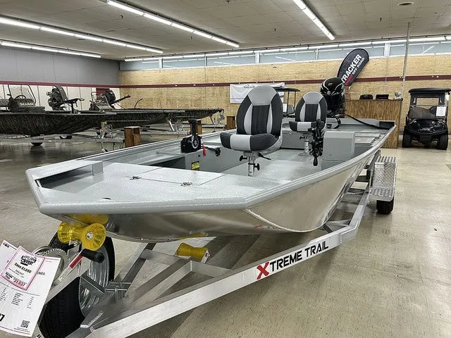 Slide: The Image of Xtreme Boats XT182SS TUNNEL 2026 - 6