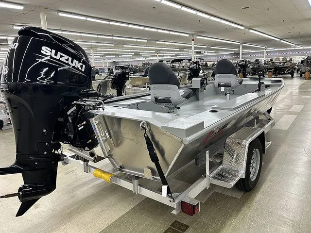 Slide: The Image of Xtreme Boats XT182SS TUNNEL 2026 - 8