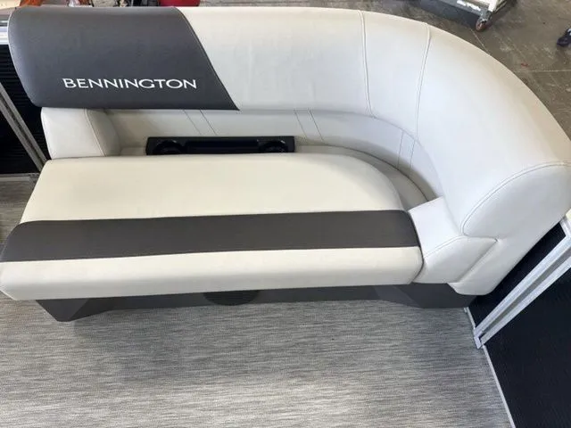 Slide: The Image of Bennington S L-Bench 20 SL 2026 - 6