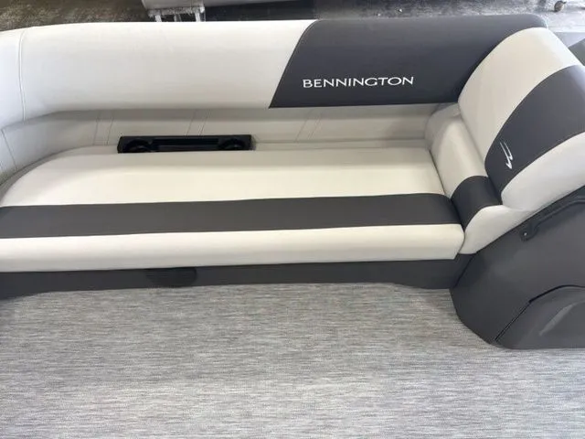 Slide: The Image of Bennington S L-Bench 20 SL 2026 - 7