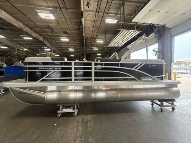 The Image of Bennington S L-Bench 20 SL 2026 - 1