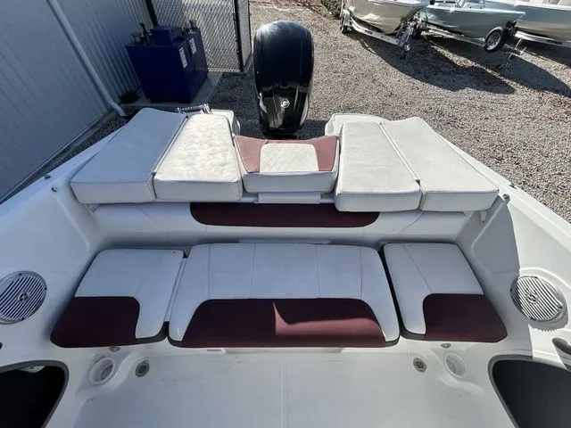 Slide: The Image of Tahoe 450 TF 2021 - 12