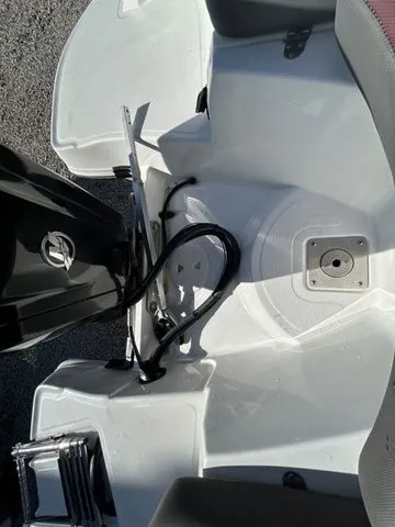 Slide: The Image of Tahoe 450 TF 2021 - 18