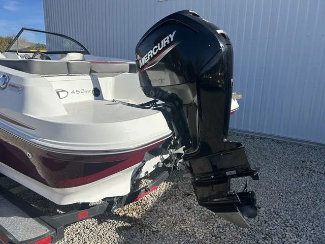 Slide: The Image of Tahoe 450 TF 2021 - 4