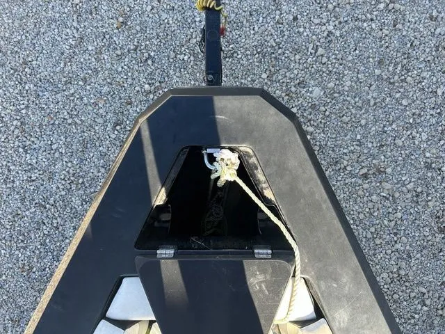 Slide: The Image of Epic 23V 2016 - 24