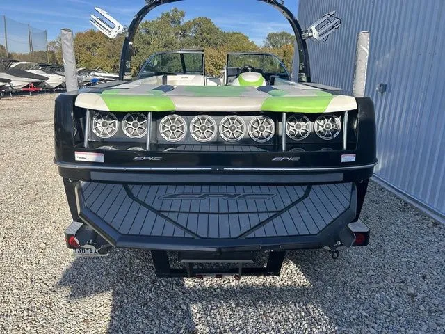 Slide: The Image of Epic 23V 2016 - 5