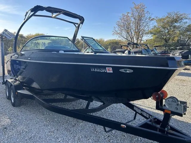 Slide: The Image of Epic 23V 2016 - 8