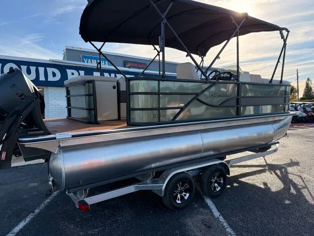 Slide: The Image of Bentley Pontoons Legacy Cruise 203 2026 - 4