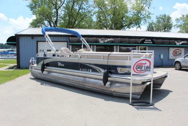 Slide: The Image of Tahoe LT Cruise 2014 - 5