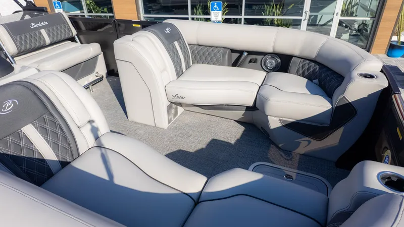 Slide: The Image of Barletta Lusso 25UE 2026 - 24