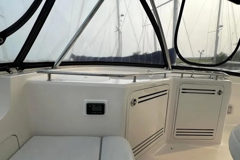 Slide: The Image of Interior view of 2006 Sea Ray 580 Sedan Bridge yacht with sleek design elements. - 38