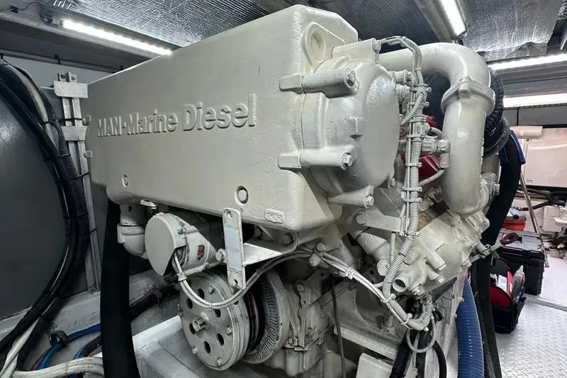 Slide: The Image of Engine room of 2006 Sea Ray 580 Sedan Bridge with MAN Marine Diesel engine. - 47