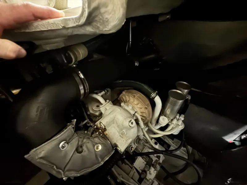 Slide: The Image of Regal Commodore 4260 2004 - 15