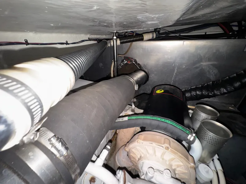 Slide: The Image of Regal Commodore 4260 2004 - 21