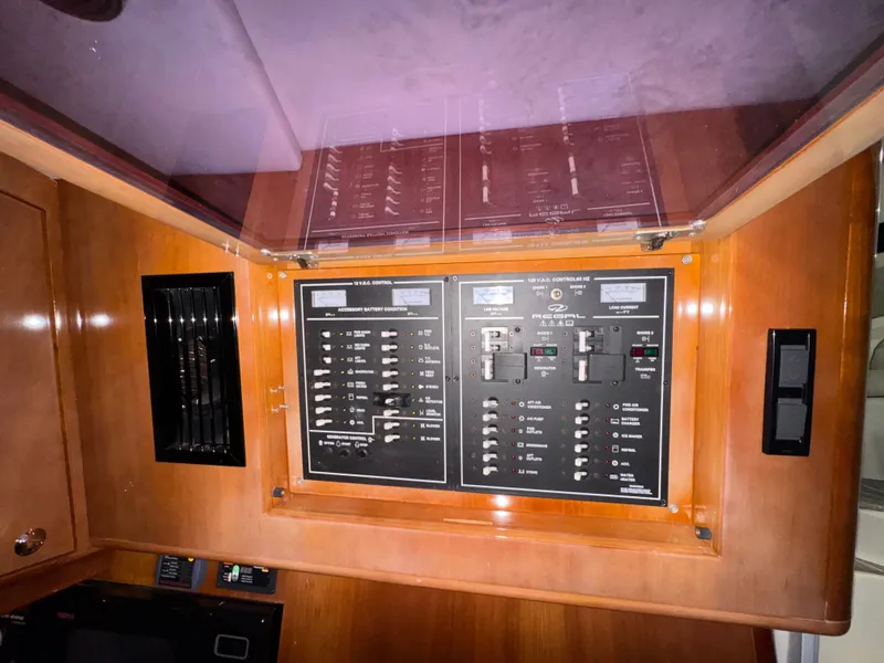 Slide: The Image of Regal Commodore 4260 2004 - 25