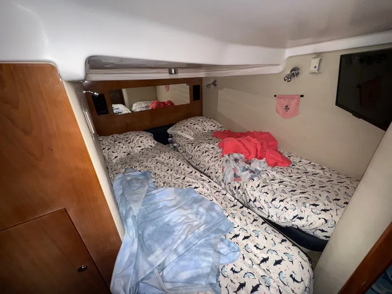 Slide: The Image of Regal Commodore 4260 2004 - 26