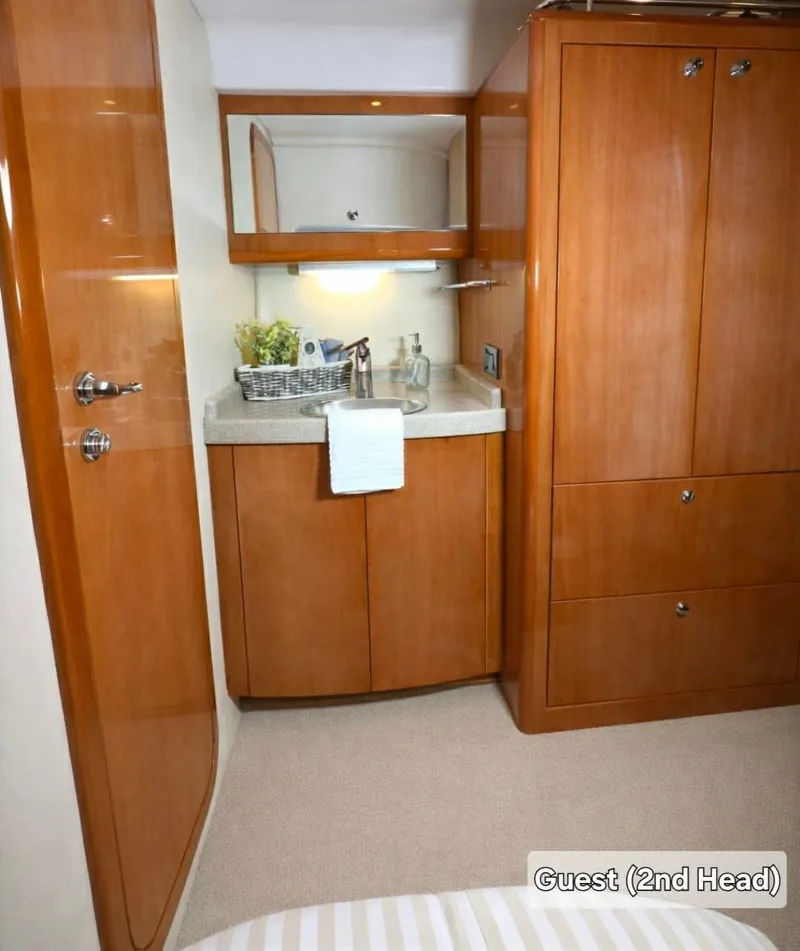 Slide: The Image of Regal Commodore 4260 2004 - 43