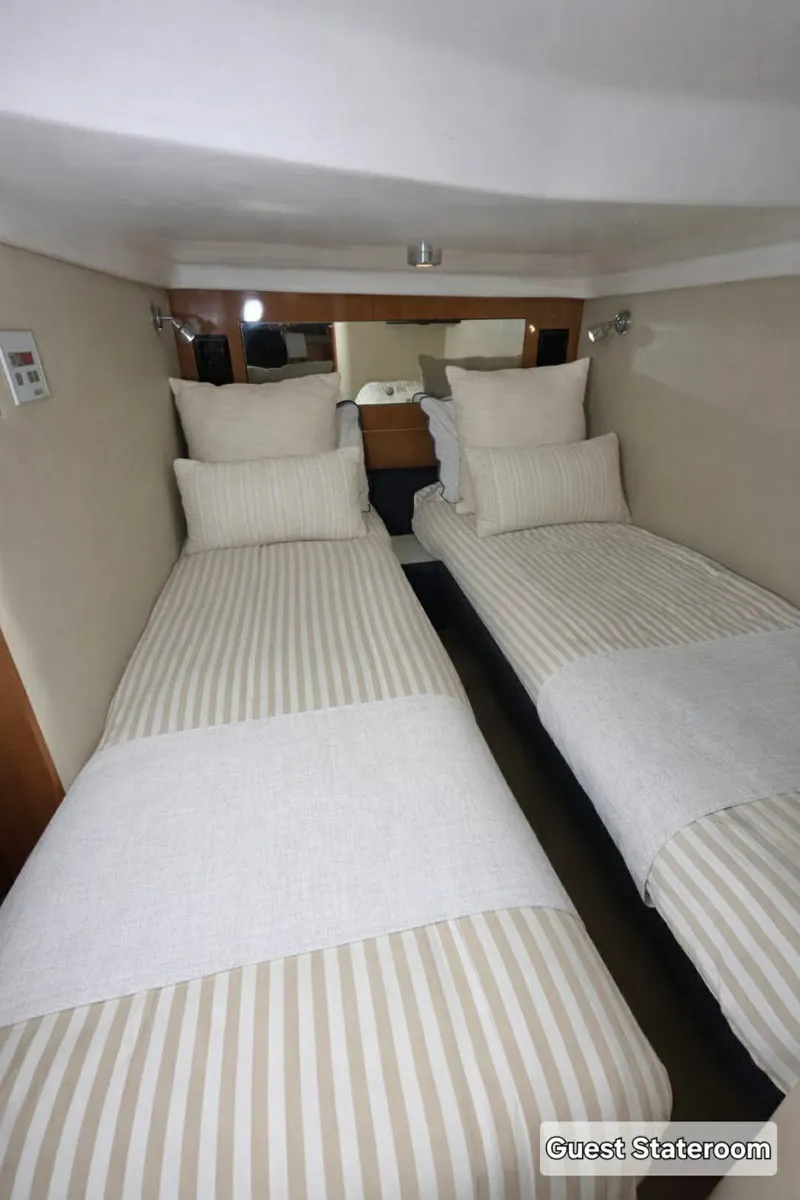 Slide: The Image of Regal Commodore 4260 2004 - 44