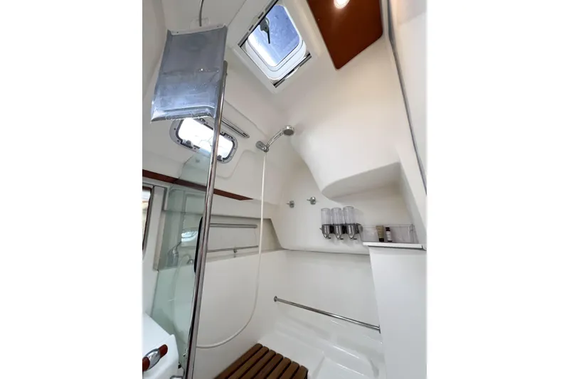 Slide: The Image of Beneteau 373 2007 - 58