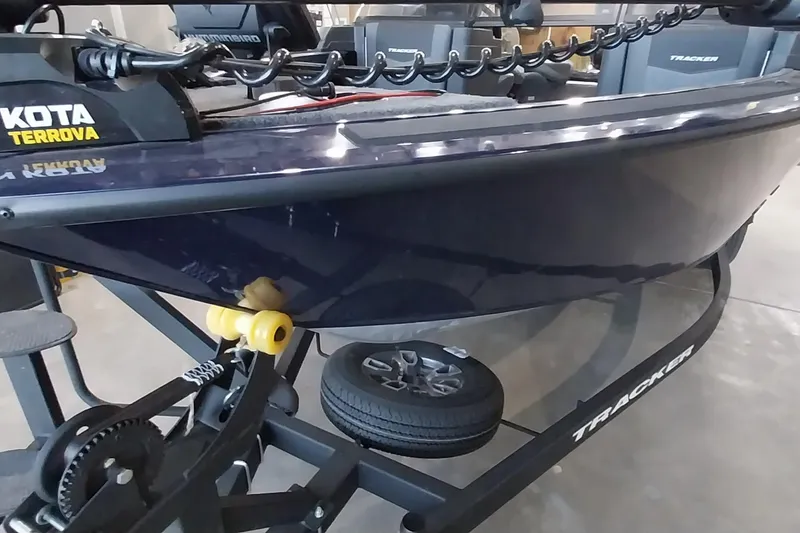 Slide: The Image of 2025 Tracker Targa V-19 WT boat on trailer with Minn Kota Terrova motor. - 5