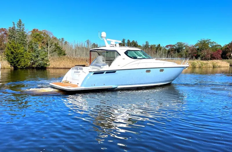 Slide: The Image of Tiara 4300 Sovran 2006 - 3