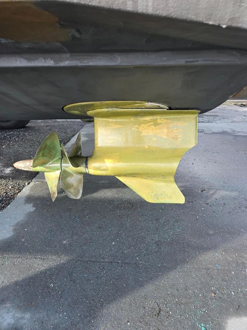 Slide: The Image of Tiara 4300 Sovran 2006 - 55